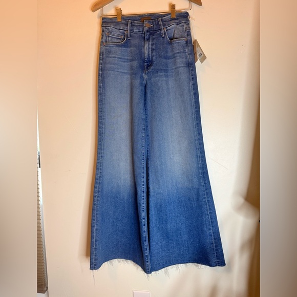 MOTHER The Roller Fray, NWT, Size 24, color: Work Hard Play Hard - Picture 7 of 14